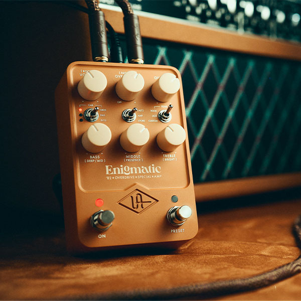 UA - UAFX Enigmatic 82 Overdrive Special Amp