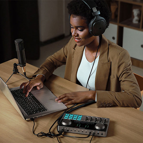 DONNER - Zestaw podcast z mikrofonem