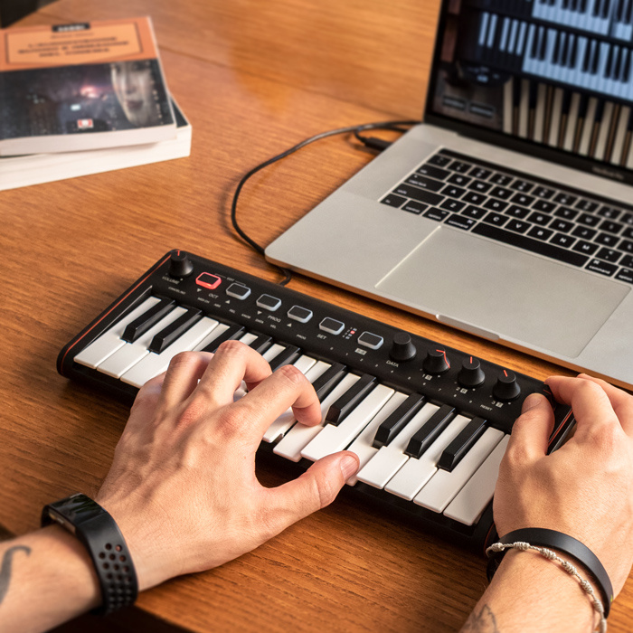 IK iRig Keys 2 Mini - Klawiatura sterująca