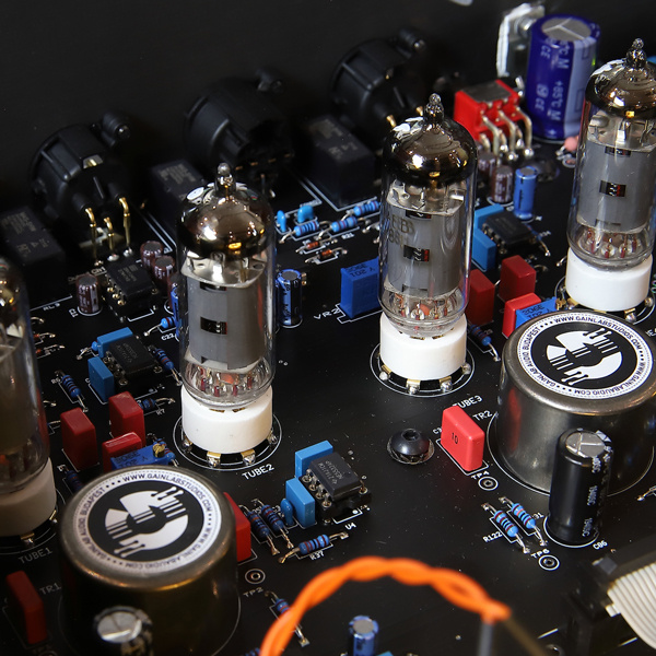 GAINLAB DICTATOR Graphite - Kompresor lampowy