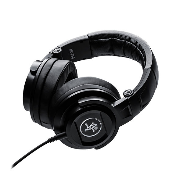 Mackie MC-250 – Słuchawki studyjne