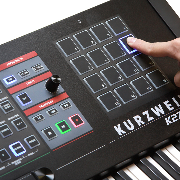 Kurzweil K2700 - Syntezator workstation